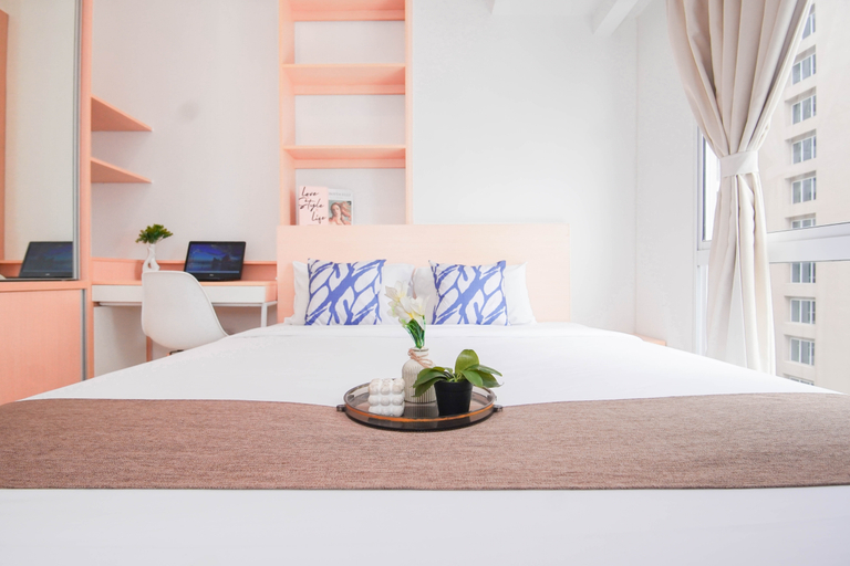 Bedroom 5, Nice and Restful 2BR at Apartment Tokyo Riverside PIK 2 By Travelio, Tangerang