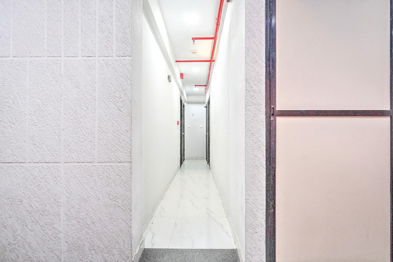Interior 3, Hotel O Sneh Rashmi Botanical Garden, Surat
