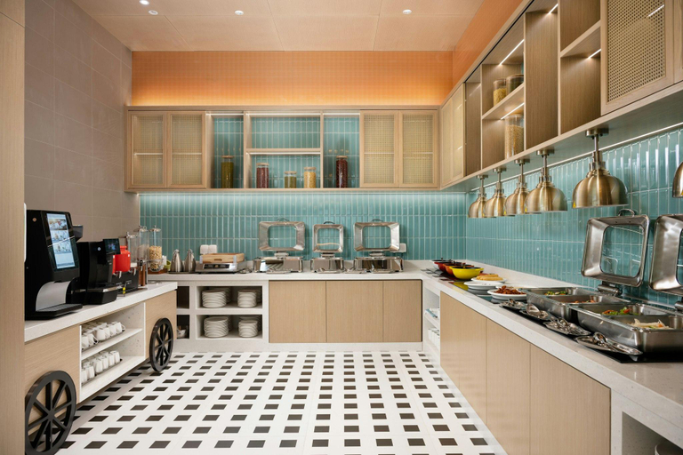 Food & Drinks 5, Home2 Suites by Hilton Yaitai Laishan, Yantai