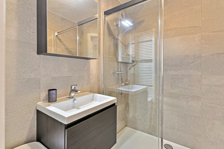 Bathroom 3, Apartment in Blankenberge With Sea Views, West-Vlaanderen