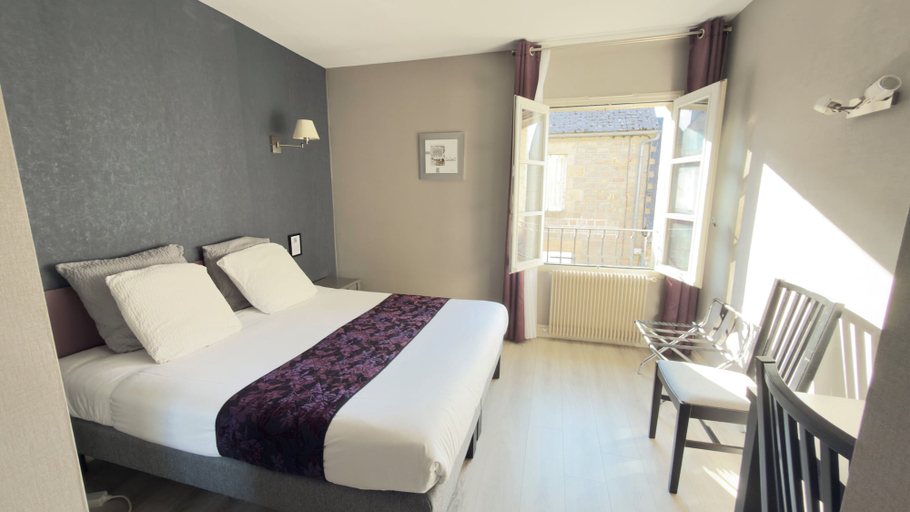 Bedroom 3, Logis hôtel des voyageurs, Corrèze