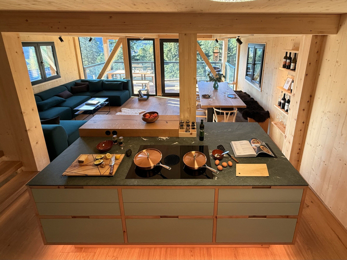 Private kitchen 2, Deluxe Chalet With Sauna & hot tub, Murau