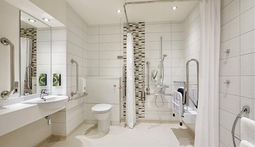 Bathroom 2, Dundee West, Dundee