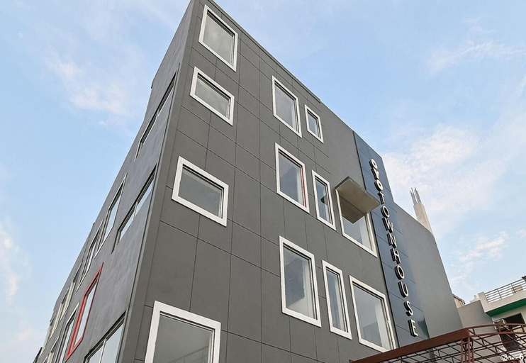 Reception 3, Townhouse D- Knowledge Park III, Gautam Buddha Nagar