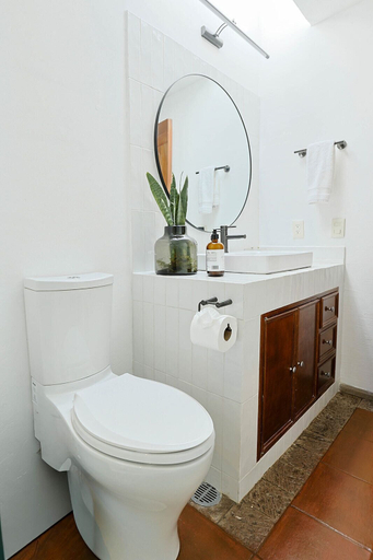 Bathroom 2, Angelic 2BR Nest - Pool & Hot Tub, Allende