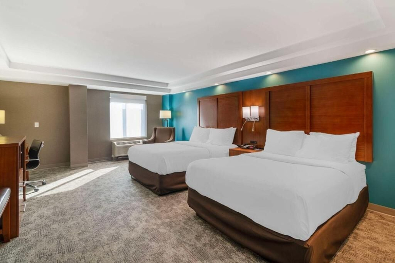 Bedroom 3, Comfort Inn Manchester Airport, Hillsborough