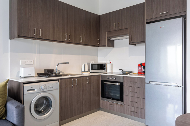 Private kitchen 5, Bonne Heur 1-BR Apt & Balcony in Larnaca, Larnaca