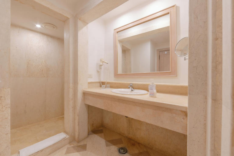 Bathroom 5, The Grand Hotel Sharm El Sheikh - All inclusive, Sharm el-Sheikh