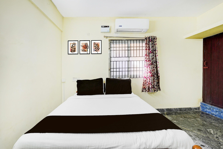 Room 2, Super Collection O Sathyabama University, Kancheepuram