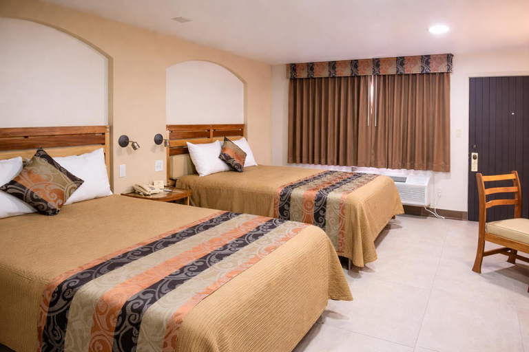 Bedroom 2, Hotel La Villa de Zaragoza, Tijuana