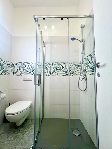 Bathroom 5, Elios Rooms Tro, Vibo Valentia