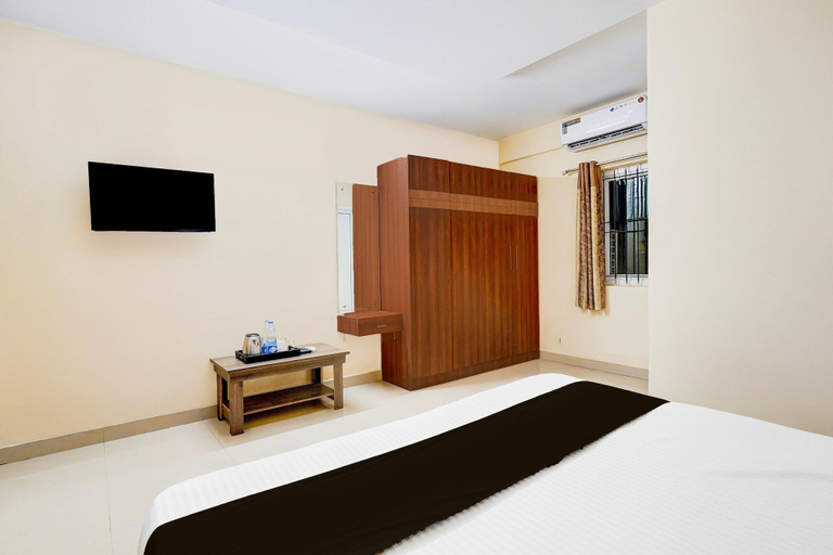 Room 2, Classic With Twin Bed Super Hotel O Bellandur Bangalore, Bangalore