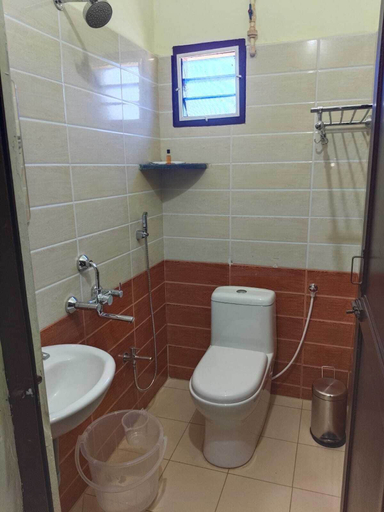 Bathroom 4, Hotel Shree Laksha Residency Madurai, Madurai