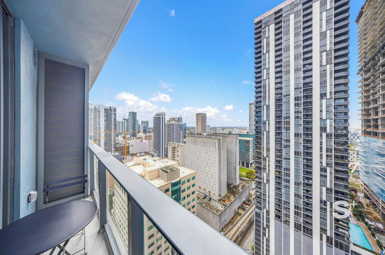 Property grounds 2, Cozy Skyline Condo - Cityview Miami, Miami-Dade