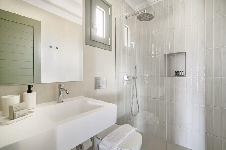 Bathroom 4, Niriides Villas, Peloponnese