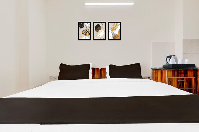 Room 3, Super Collection O Sadar Bazar Gurgaon, Gurgaon