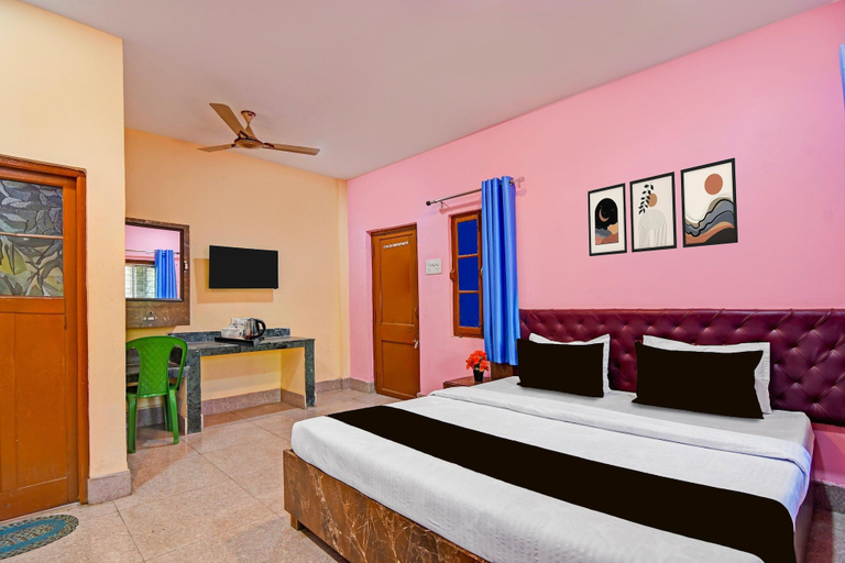 Room 5, Classic With Balcony Diamond Inn, Barddhaman