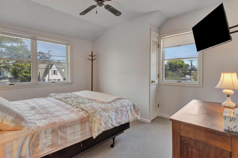 Bedroom 1, Bayard Avenue 207, Sussex