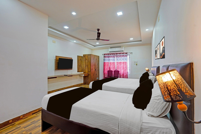 Room 3, Deluxe Townhouse Arulmigu Devi Temple Chennai, Thiruvallur