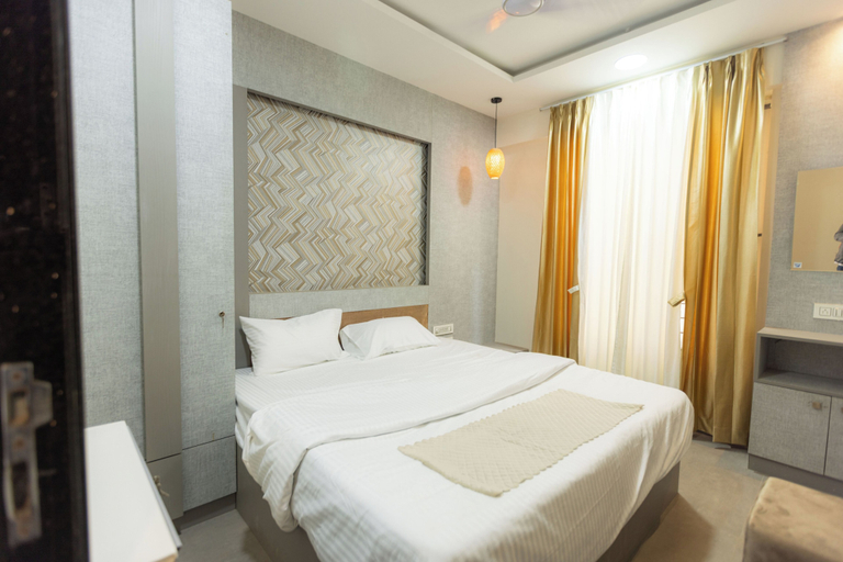 Room 3, SUNIQ, Bangalore