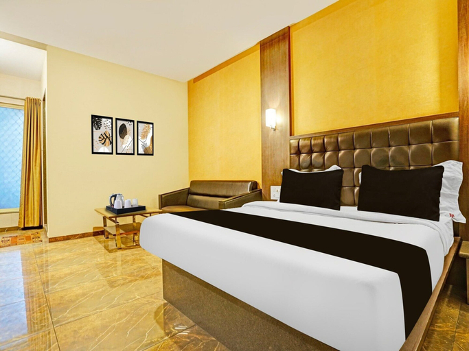 Room 2, Deluxe Hotel Jagannath Deluxe, Nagpur