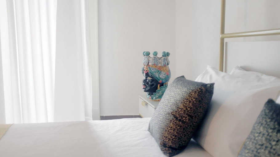 Bedroom 4, Scene Suites Apartments, Catania