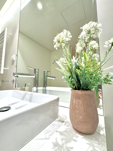 Bathroom 2, DLux Terrace Cond Bayline Pool & SPA, Silves