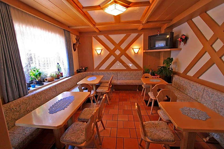 Others, Hotel San Giovanni, Trento