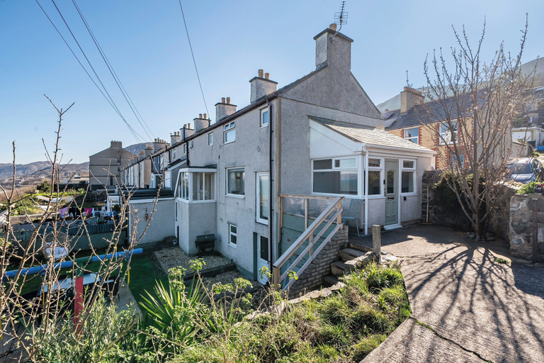 Exterior 5, Sea View Cottage Near Snowdon & Coastal Trails, Conwy