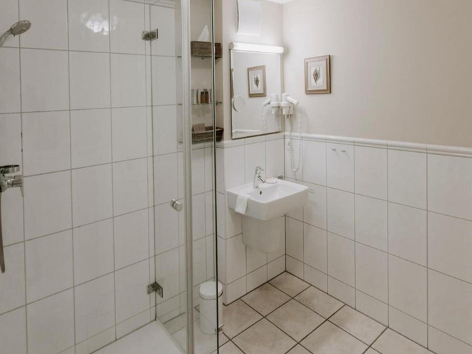 Bathroom, Heikendorf Double Roo Land Side MS Europam, Plön
