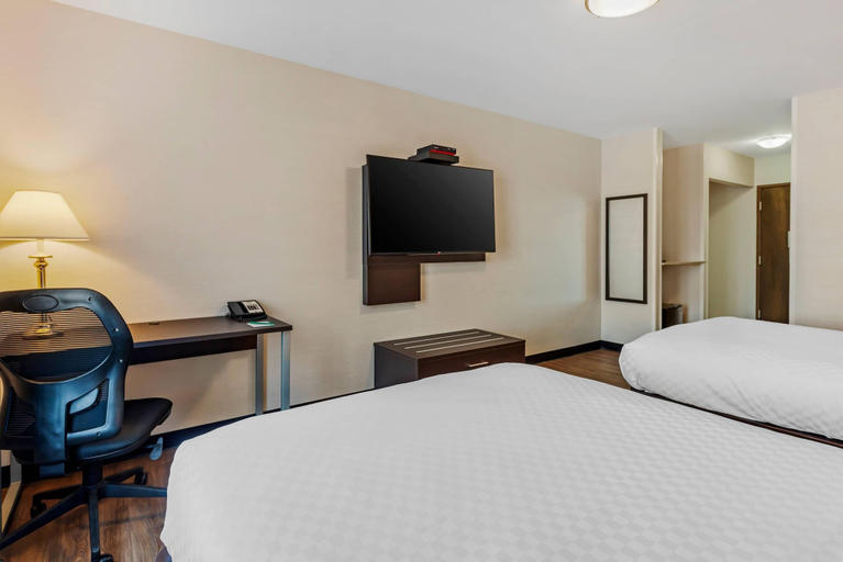 Bedroom 3, Quality Inn Orleans, Ottawa