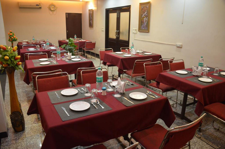 Food & Drinks 5, Hotel Jinendra Inn, Jaipur