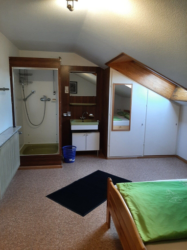 Room 5, Zentral Gelegene Ferienwohnung mit Garten, Schwarzwald-Baar-Kreis
