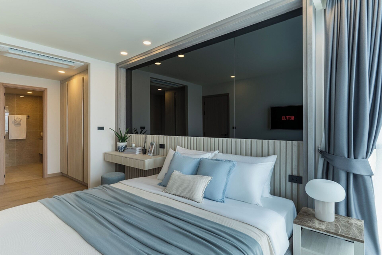 Room 2, The Ozone Rezidence, Phuket Island