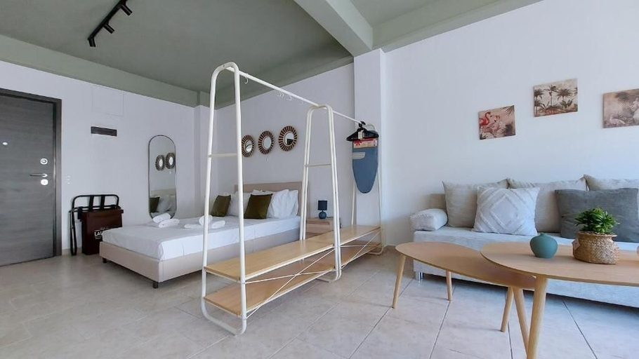 Room 3, Modern Comfort N' City Vibes Apartment., Attica