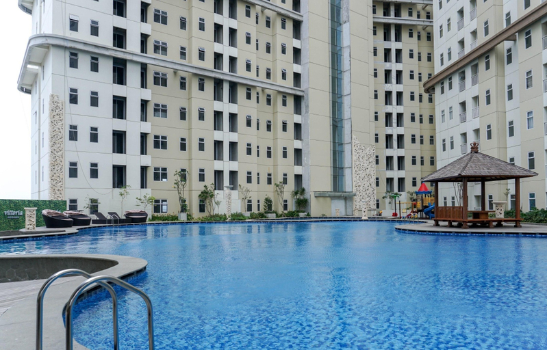 Swimming Pool 4, Comfortable and Strategic Studio Room at Apartment Vittoria Residence By Travelio, Jakarta Barat