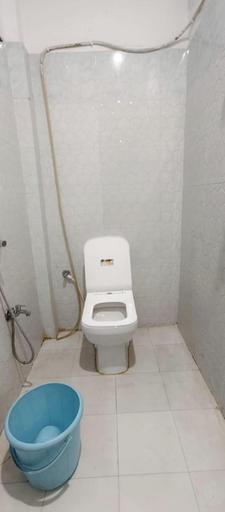 Bathroom 4, Hotel Krishna Inn, Allahabad