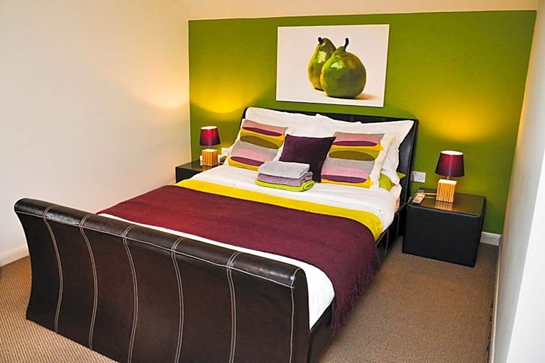 Bedroom 5, The Royal Forester Country Inn, Worcestershire