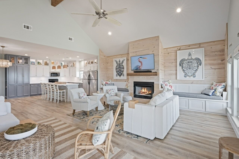 Living area 3, 1 Crenshaw 3 Bedroom Home, Galveston
