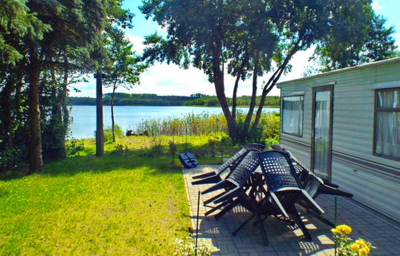 Balcony, Mobile Home im Ferienpark mit Seezugang, Ludwigslust-Parchim