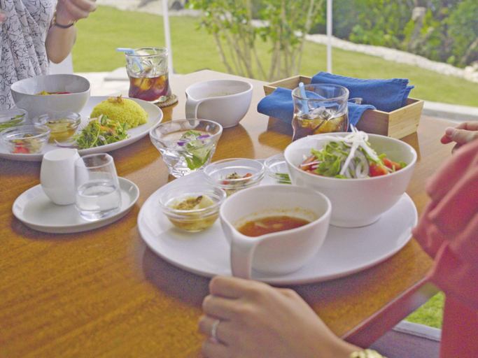 Food & Drinks 5, 413 hamahiga Hotel&Cafe, Uruma