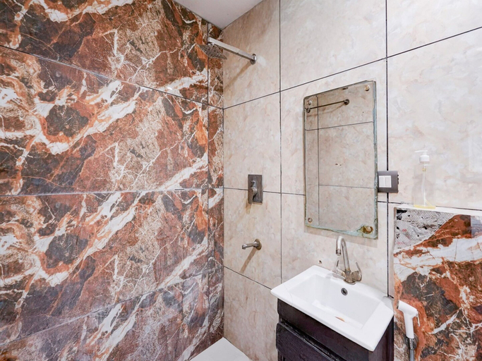 Bathroom, Super Collection O Sector 108 Noida, Gautam Buddha Nagar