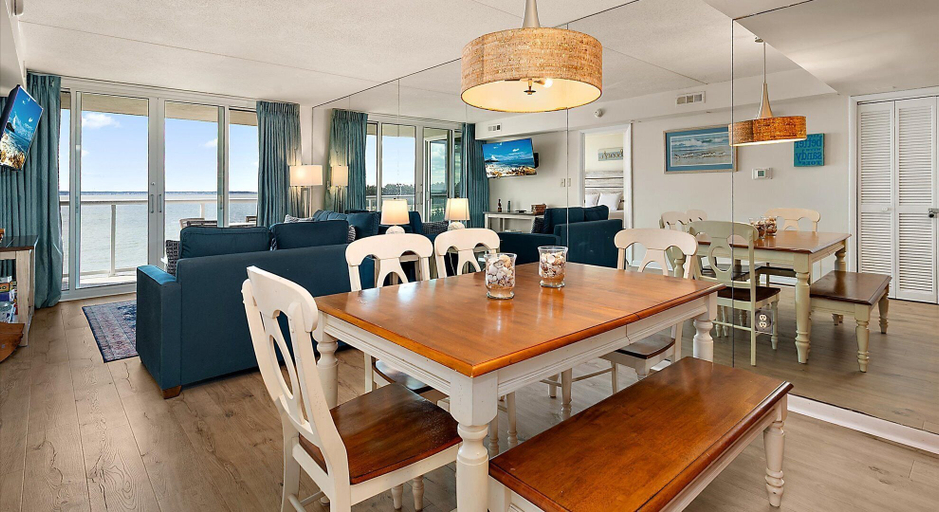 Food & Drinks 4, Bay Club Resort by Coolvacay, Worcester