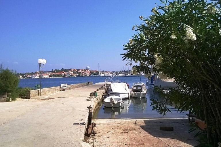 Others 2, Charming Holiday House Antique, Sleeps 7, Preko