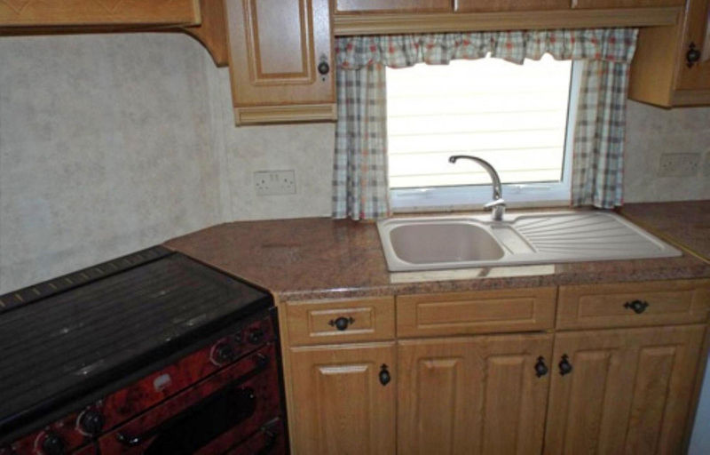 Private kitchen, Mobile Home im Ferienpark mit Seezugang, Ludwigslust-Parchim