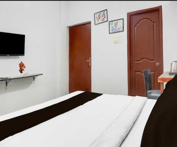 Room 2, Hotel O Dehu Pune, Pune