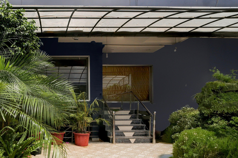 Reception 3, Collection O Vrindavan Palace Colony, Indore