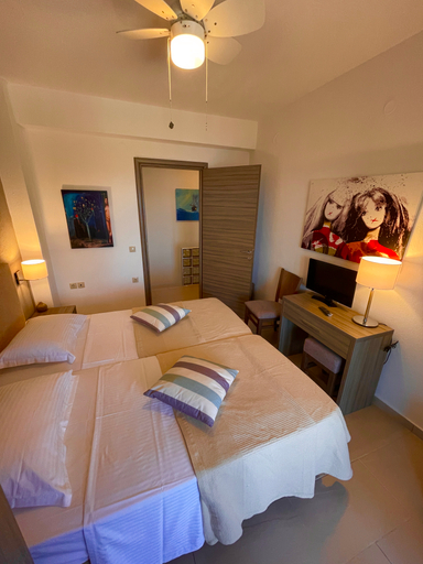 Room 5, Koumaros Aparthotel, Central Macedonia