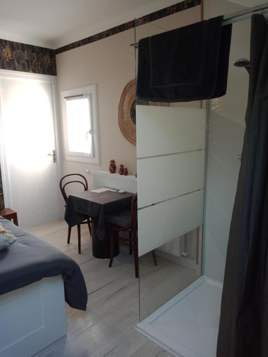 Bedroom 4, La Maison, Côte-d'Or