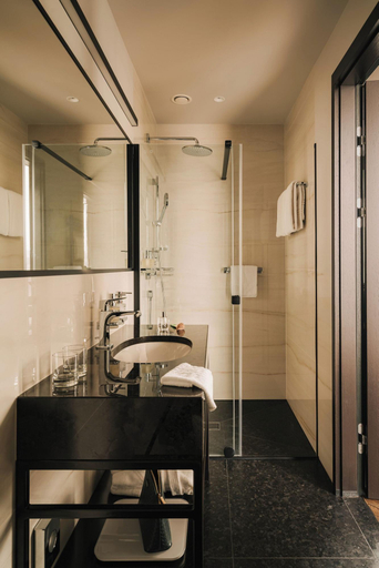 Bathroom 4, The Cyrus Hotel, Środa Śląska